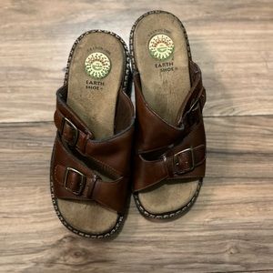 Earth shoes so comfortable! Size 6 hardly worn